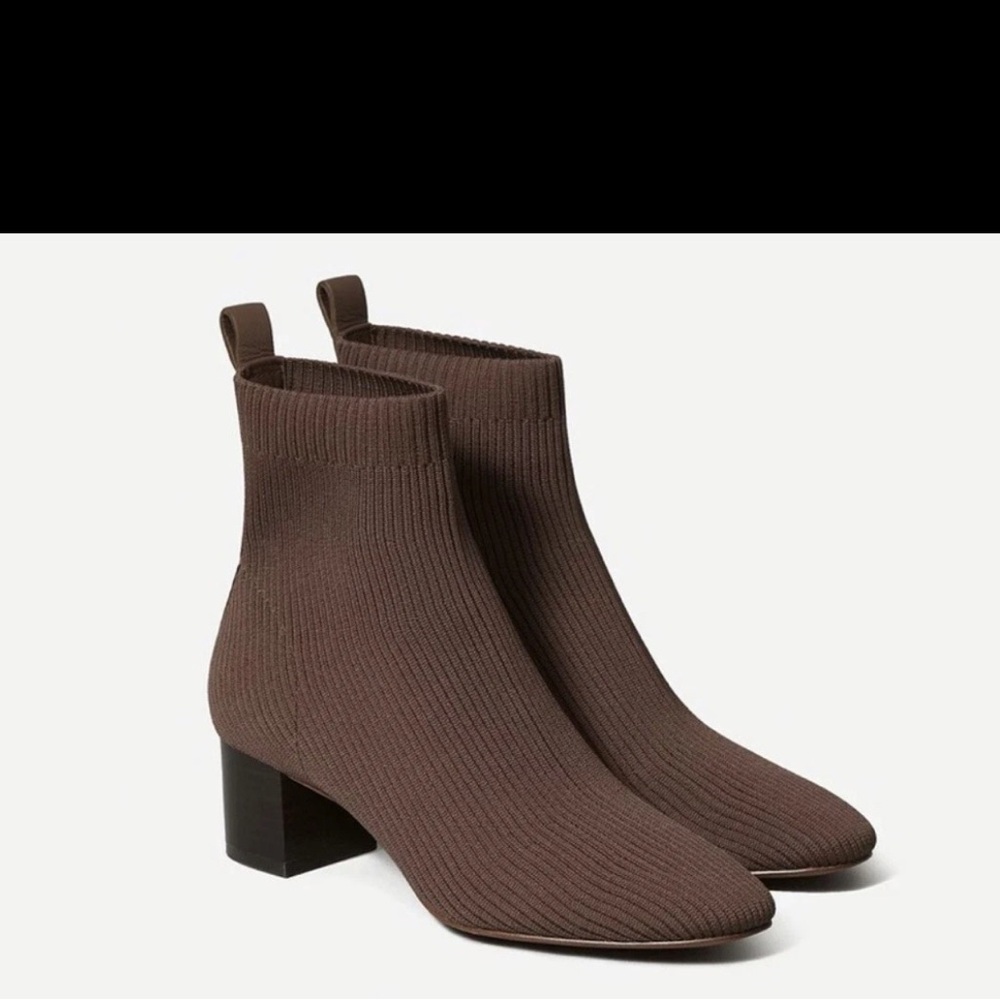 Everlane Brown Knit Ankle Booties